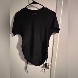 Bonneuitbebe black Athletic Top – Size Medium
(514)